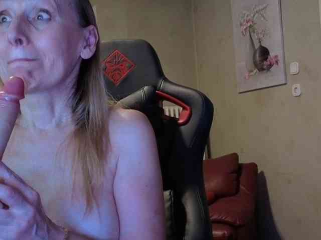 Model: Sexy-Angela