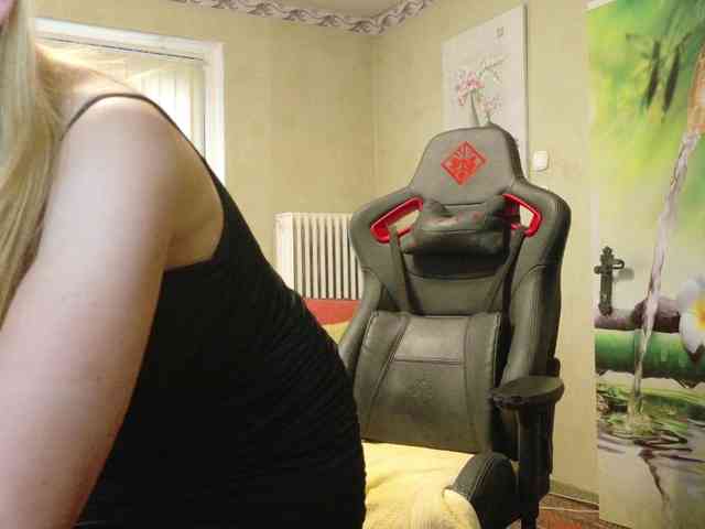 AngelikaMore webcam