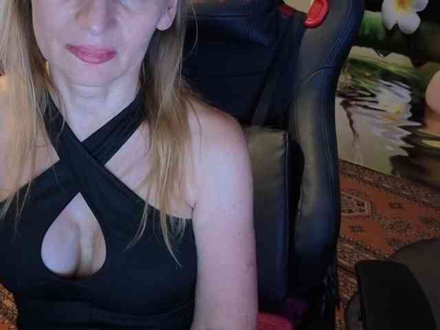 AngelikaMore AngelikaMore