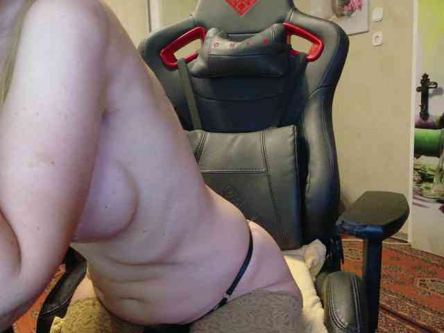 AngelikaMore webcam
