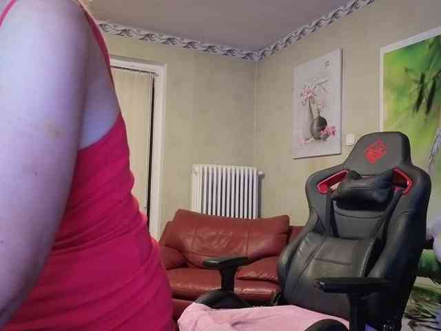 AngelikaMore webcam