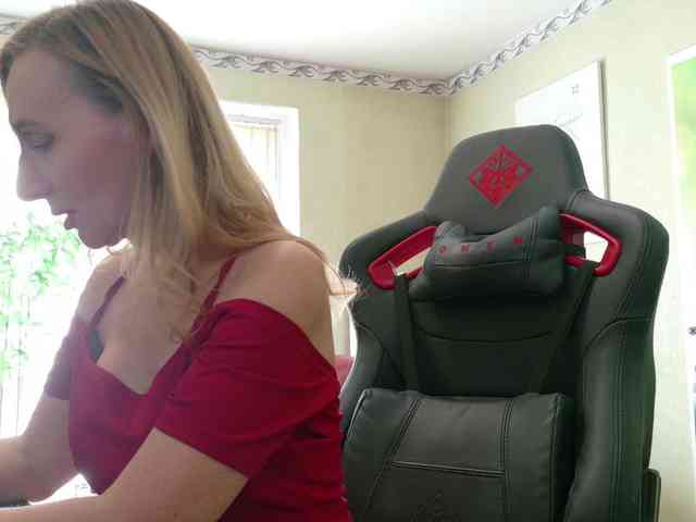 AngelikaMore webcam