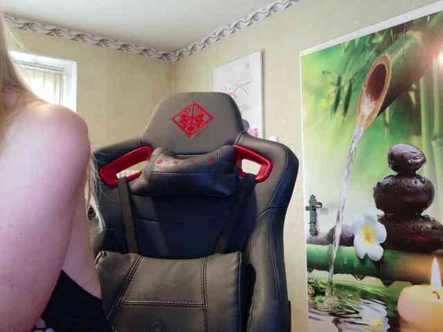 AngelikaMore webcam