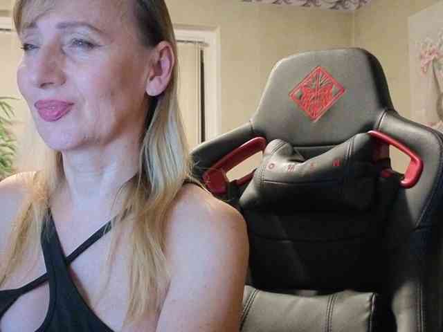 Sexy-Angela