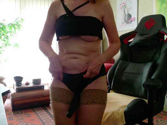 AngelikaMore webcam