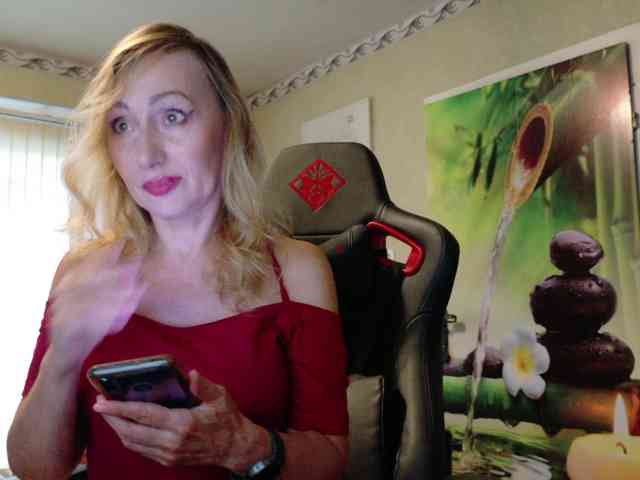 AngelikaMore AngelikaMore