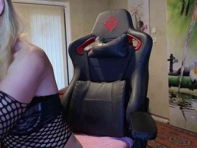 AngelikaMore webcam
