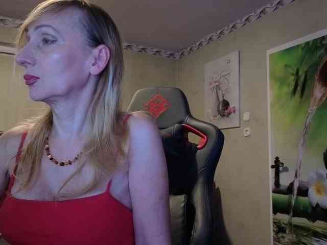 AngelikaMore webcam