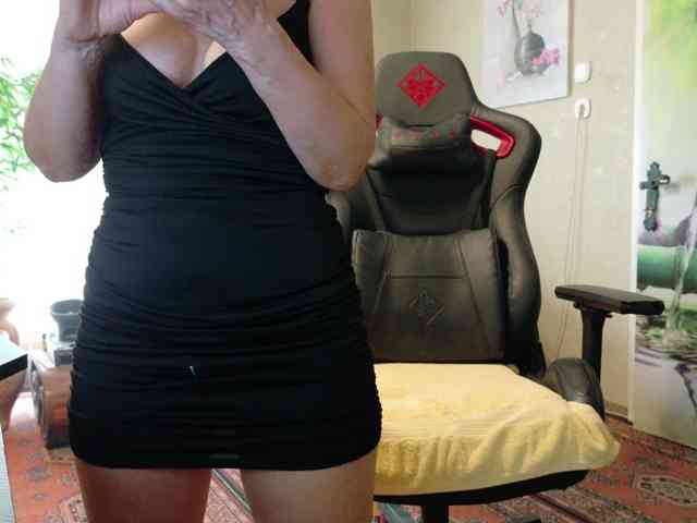 AngelikaMore webcam