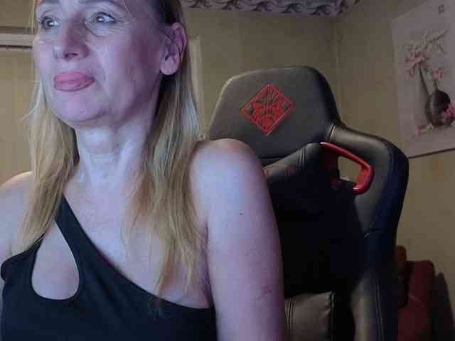 Model: Sexy-Angela