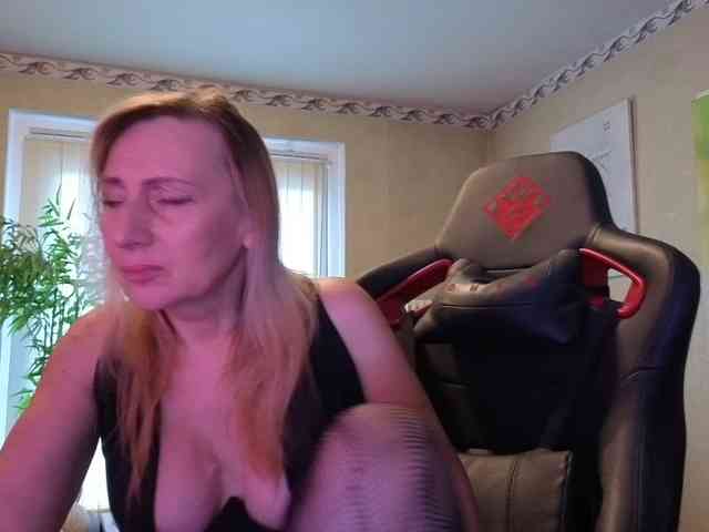 AngelikaMore webcam