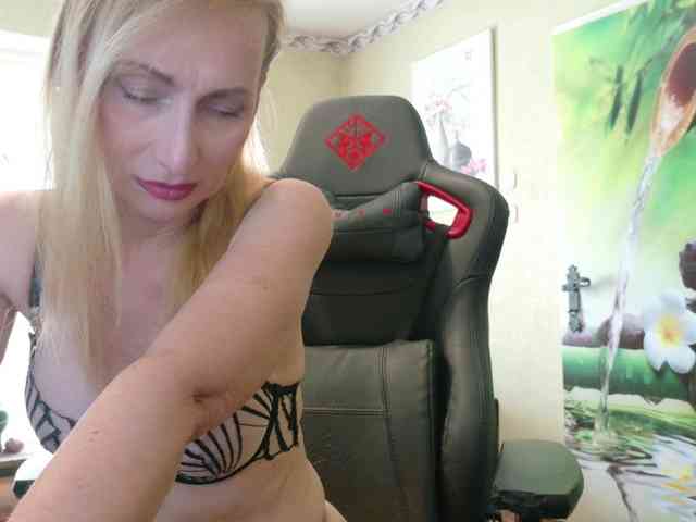 AngelikaMore