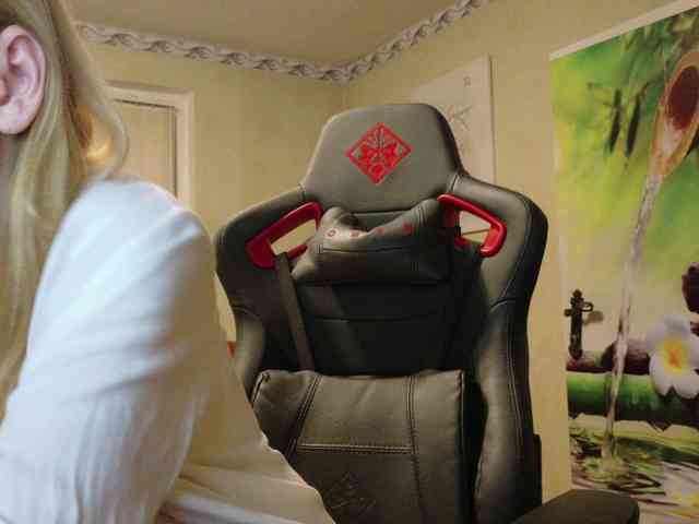 AngelikaMore webcam