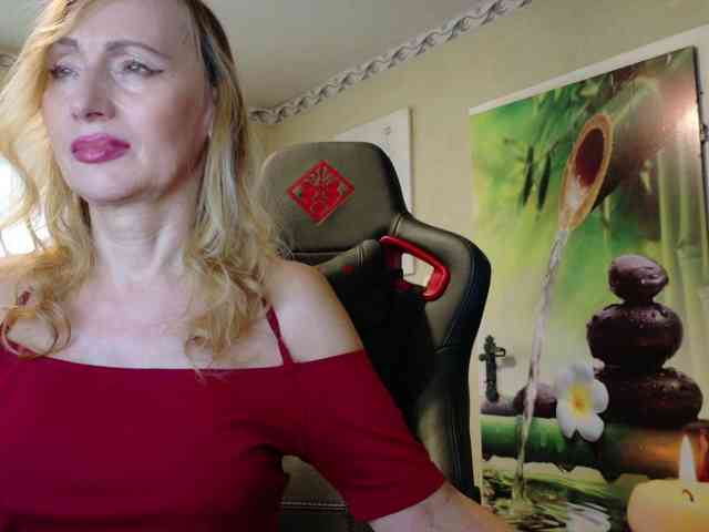 AngelikaMore AngelikaMore