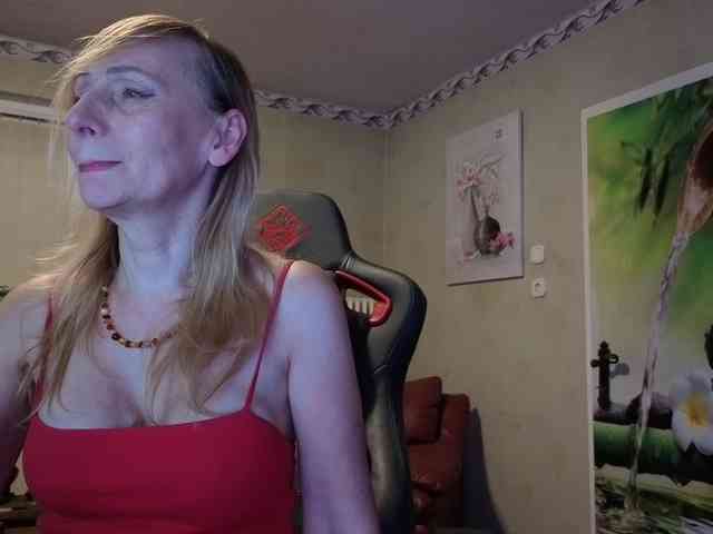 AngelikaMore webcam