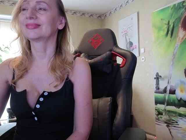 AngelikaMore webcam