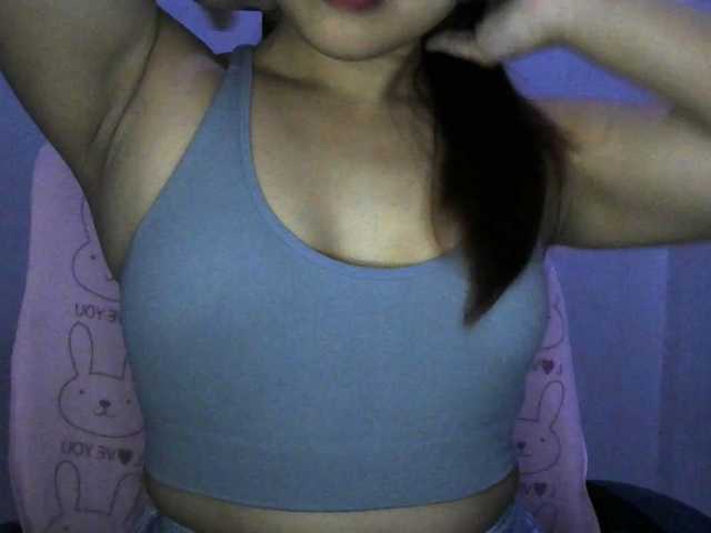 alexisgoldy live cam preview