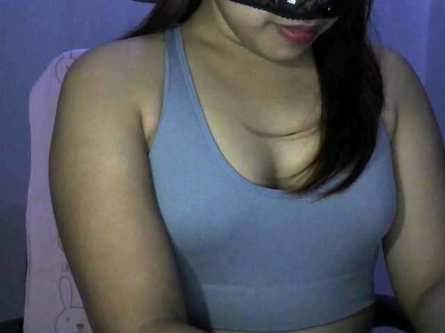 alexisbby live cam on BongaCams