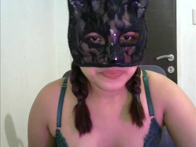le modèle alexisgoldy est en webcam porno dans un show sur le site bongacams, il possède les tags suivants: Asian,Brunette,Shaved