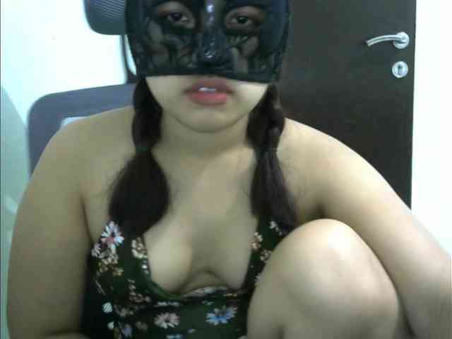 alexisgoldy webcam