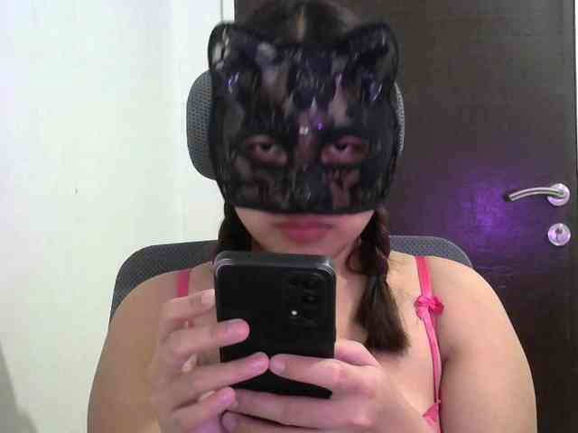 alexisgoldy webcam