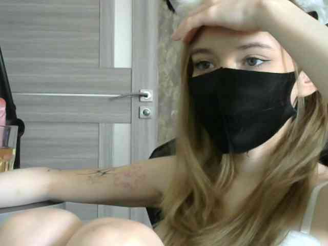 BabyRoro webcam