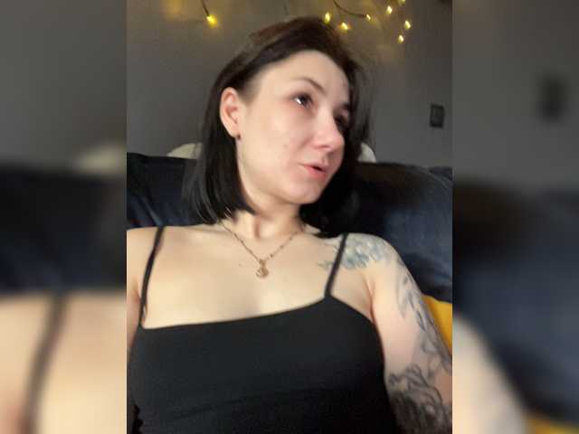 Lustygasm in webcam