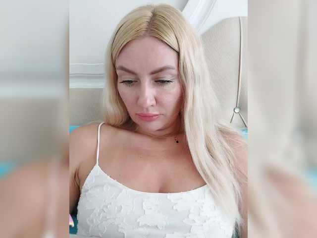 AlenaFeya live webcam show