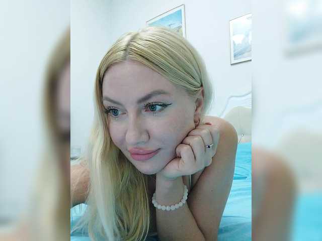AlenaFeya live webcam show