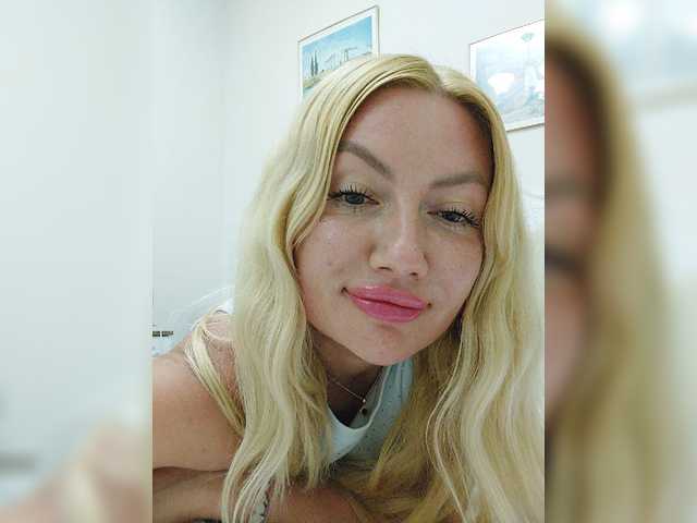 AlenaFeya live webcam show