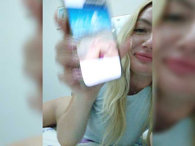 AlenaFeya live webcam show