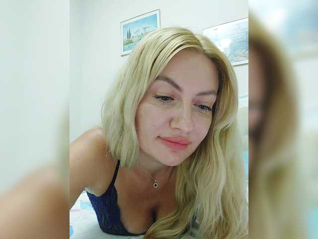 AlenaFeya live webcam show