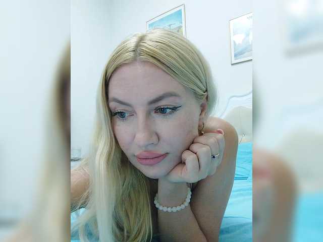 AlenaFeya live webcam show