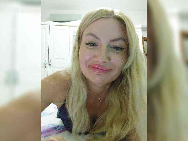 AlenaFeya webcam
