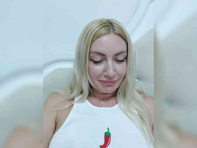 AlenaFeya webcam
