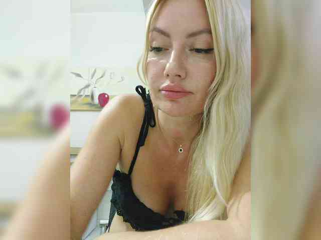 AlenaFeya webcam