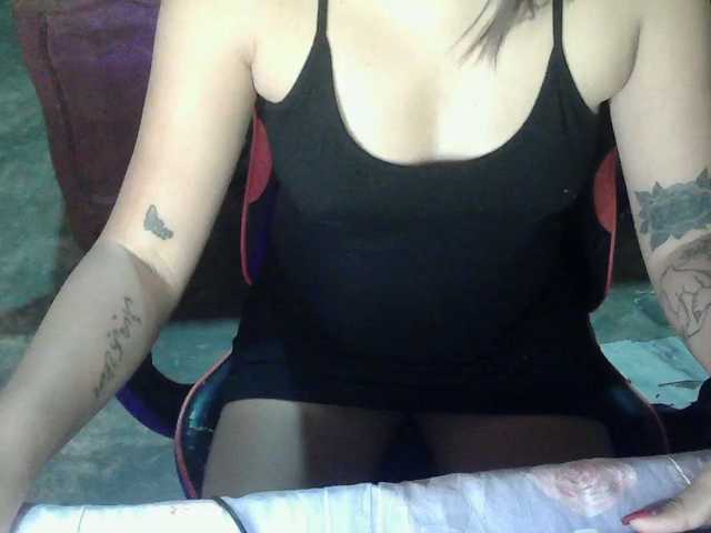 HotExoticAngel, en directo ahora en BongaCams