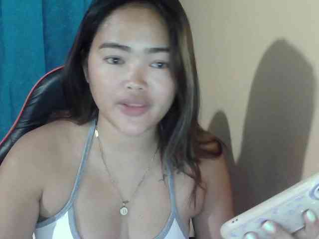 HotSexyMoM webcam