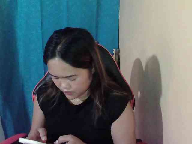 HotSexyMoM webcam
