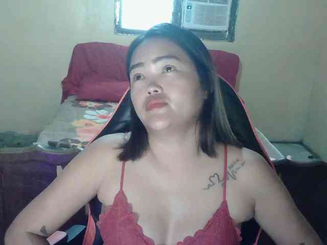 HotExoticAngel webcam