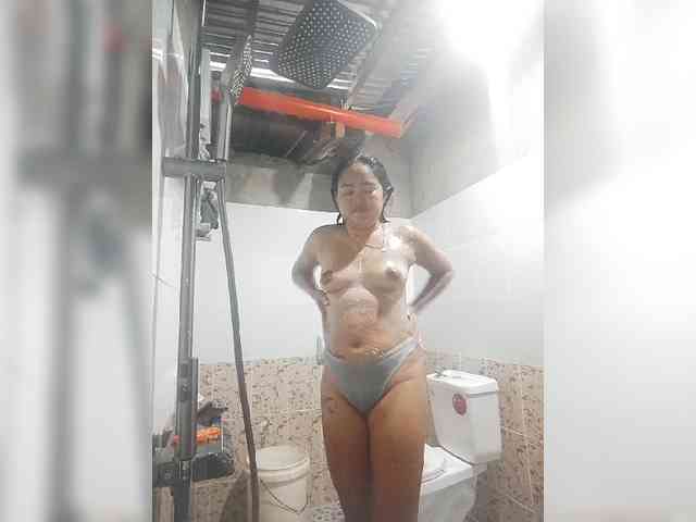HotSexyMoM webcam