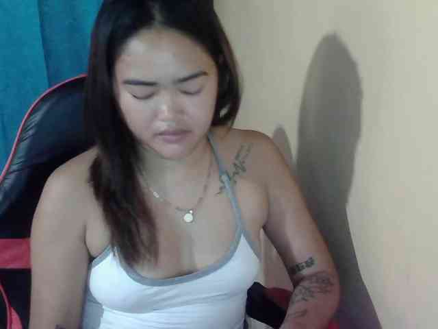 HotSexyMoM webcam