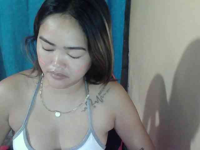 HotSexyMoM webcam