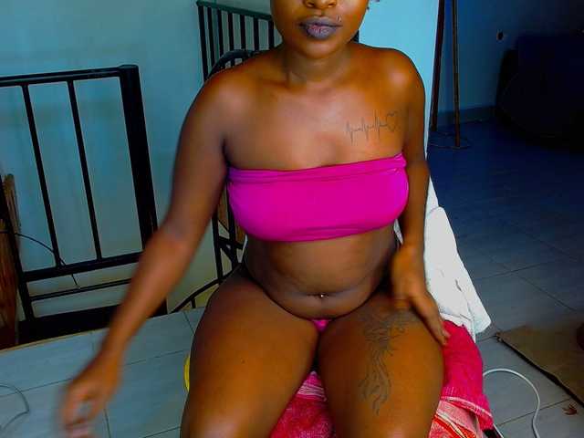 Blissloves Live Cam on BongaCams