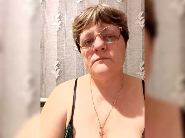 ElzaJewel's BongaCams show and profile