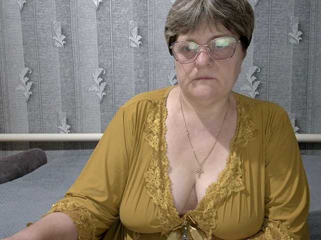 le modèle ElzaJewel est en webcam porno dans un show sur le site bongacams, il possède les tags suivants: White/Caucasian,Brunette,Hairy