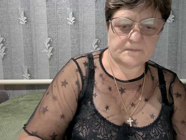 ElzaJewel live cam on BongaCams