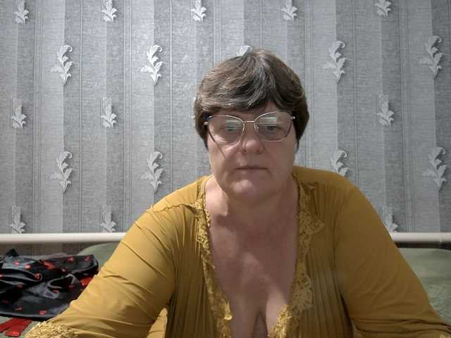 ElzaJewel live cam on BongaCams