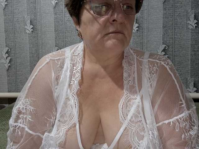 ElzaJewel live cam preview