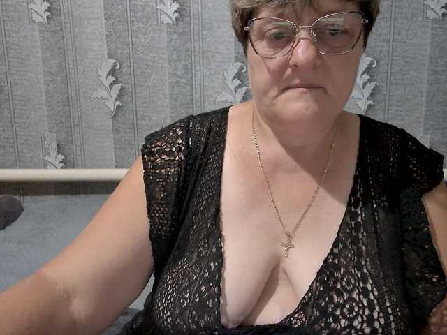 ElzaJewel live cam on BongaCams